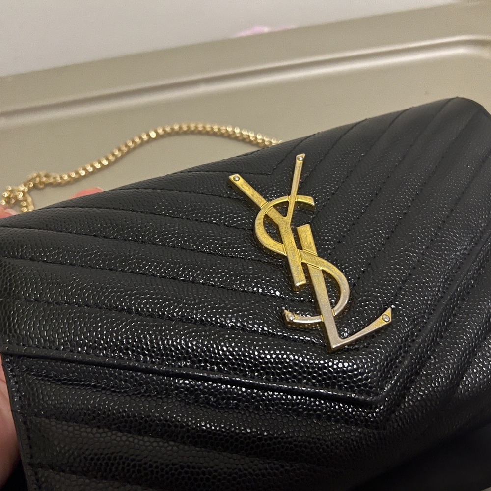 Good condition shoulder bag